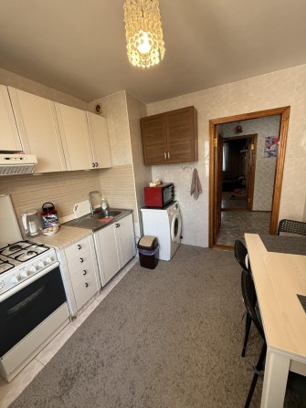 Продажа 2к квартиры с хорошим ремонтом - фото 1