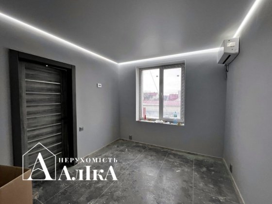 Продам 1-кімнатну квартиру в новобудові з ремонтом Каменец-Подольский