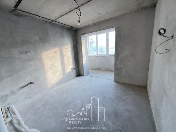 Продам простору 3-кімнатну квартиру з продуманим плануванням! Каменец-Подольский