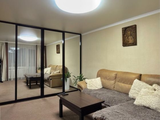 3-х кімнатна, вул. Привокзальна (з меблями) Каменец-Подольский