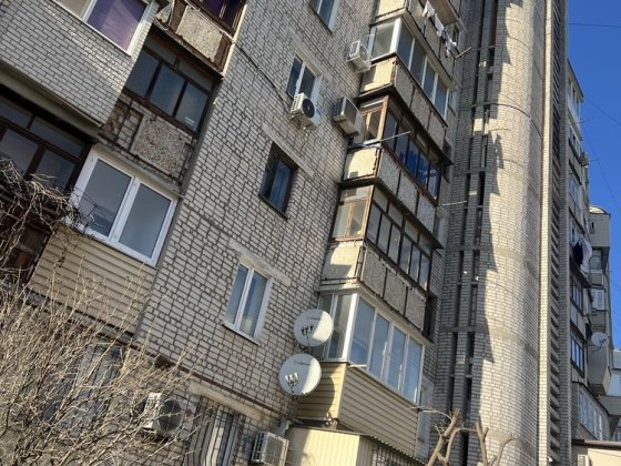 4х комнатная квартира,1/9,ЧЕШКА,морской квадрат,50 тыс $! Черноморск