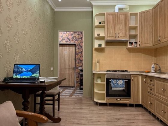 1 к квартира "Моноліт" Черноморск