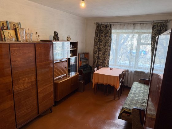 Продається однокімнатна квартира в м. Каневі (Черкаська область) Канів