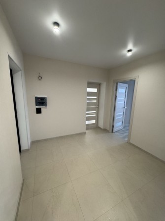 Продам 2 к простору квартиру - фото 1