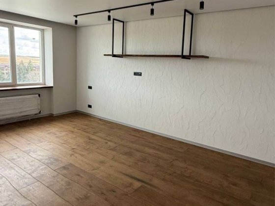 Продам двохкімнатну квартиру. Каменец-Подольский