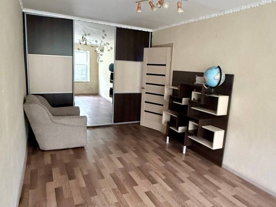 Продам секцію р-н цукровий завод Каменец-Подольский