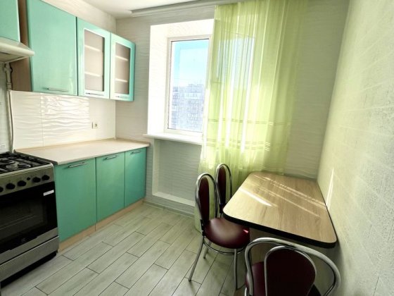 Продам квартиру после кап.ремонта,каждая комната имеет выход на балкон Чорноморськ