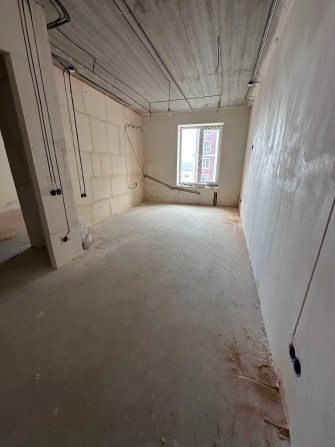 Однокімнатна в центрі з частковим ремонтом! 2%,газ! Без комісії! - фото 1