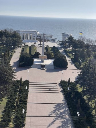 Продам 3х-комнатную квартиру с видом на море - фото 1