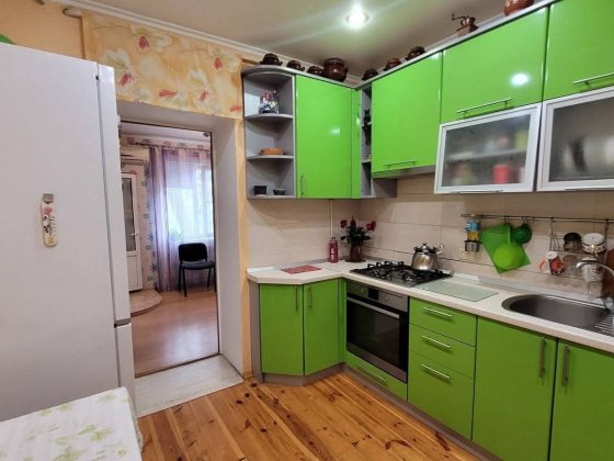 Продам квартиру с индивидуальным входом у моря Черноморск