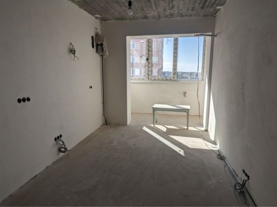 Двокімнатна квартра, Моноліт Черноморск