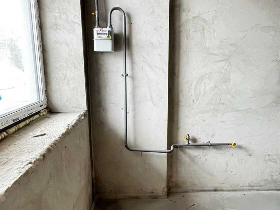 Продам квартиру на 2 поверсі з газом Гостомель