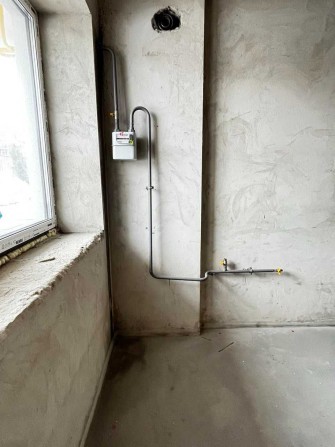 Продам квартиру на 2 поверсі з газом - фото 1