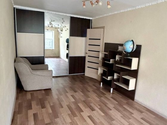 Продам секцію район Цукровий завод Каменец-Подольский