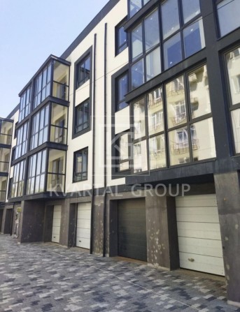 Квартира з балконом біля озера - фото 1