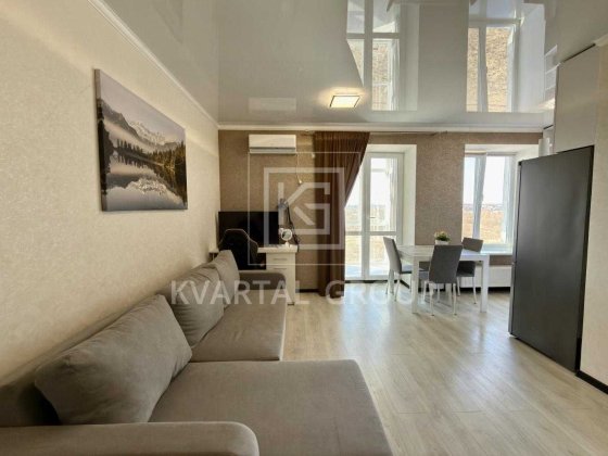 Продам квартиру з ремонтом. Центр міста. Гостомель