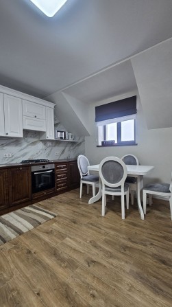 Продам атмосферну квартиру з каміном  в Старому місті в См - фото 1