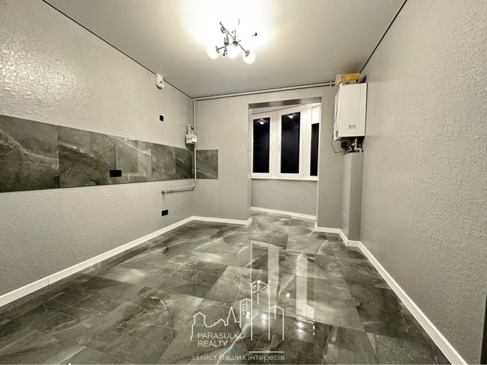 Продам новеньку 1-кімнатну квартиру в обжитому будинку! - фото 1