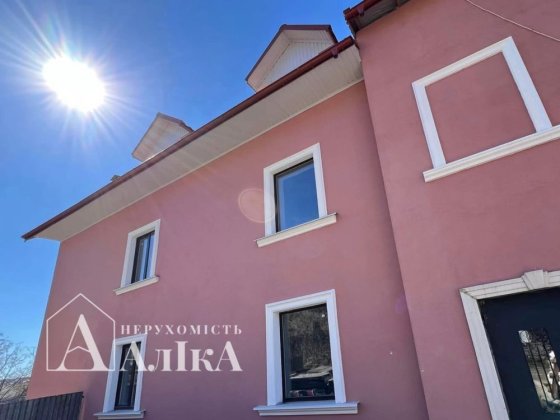 Продам 2-кімнатну квартиру з неймовірними видами на фортецю Каменец-Подольский