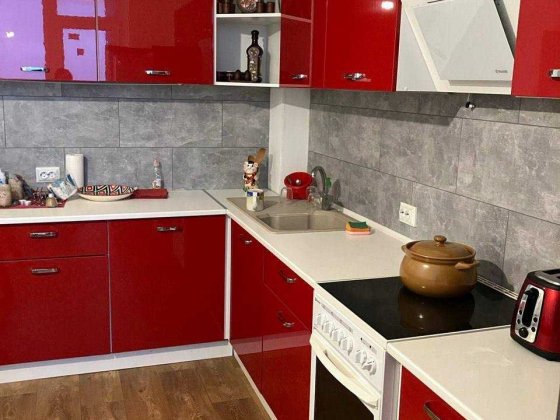 Продам 3 комнатную в новострое сремонтом и красивой панорамой Черноморск