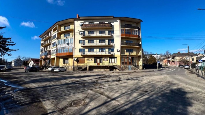 ПРОДАЄТЬСЯ 2-х кімнатна квартира в центрі міста - фото 1