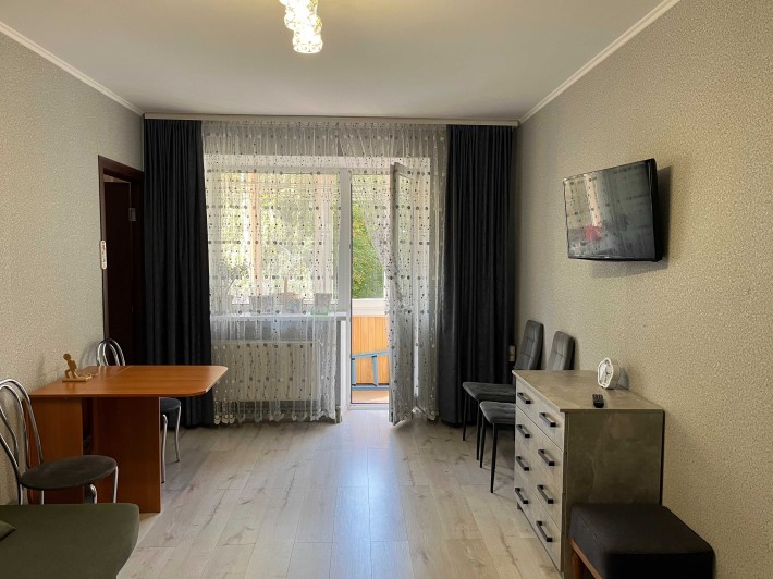 Продам 3 к. квартиру, в центрі міста, пр.Миру,15 - фото 1