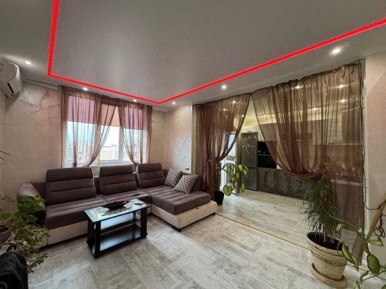 Однокімнатна квартира - студія зі свіжим, сучасним ремонтом Черноморск