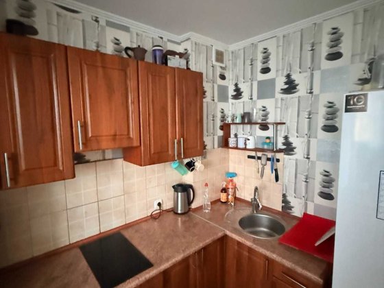 Продам 1 комнатную квартиру в новострое на Шума на низком этаже Черноморск