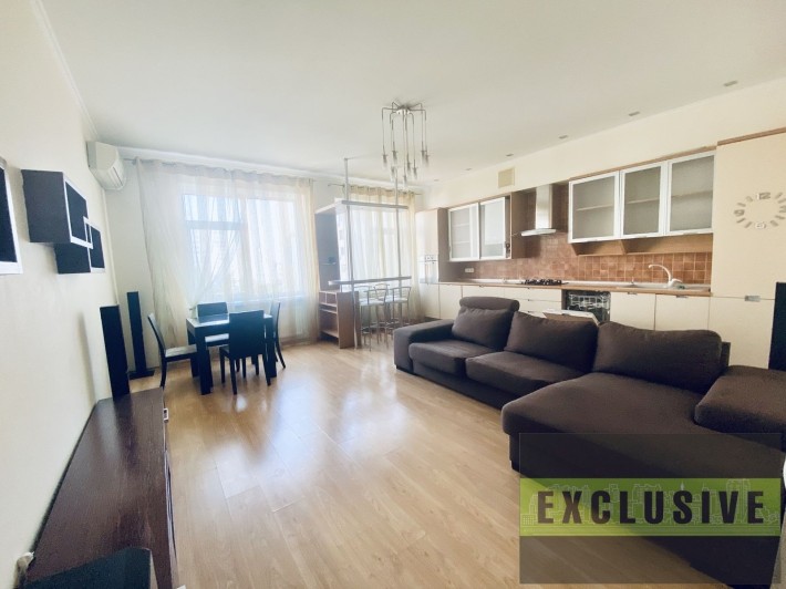 Продам 3 комнатную квартиру у моря - фото 1