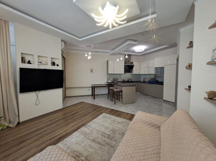 Продаж шикарної 3-кімнатної квартири на вул. Паркова - фото 1