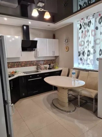 Продам 2к.квартиру новый дом ремонт - фото 1