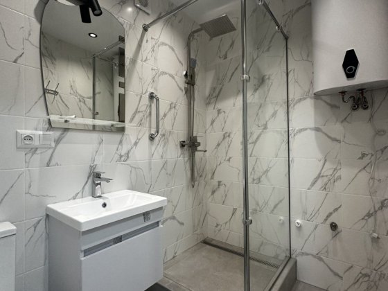 Продам 2-х кімнатну квартиру з ремонтом Коростень