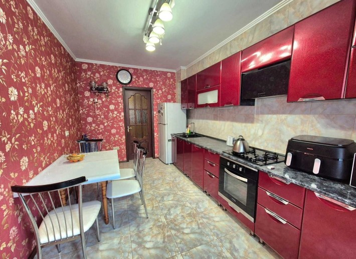 2 кімнатна квартира на низькому поверсі Чорноморськ - фото 1