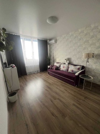 1к.квартира Кольоровий бульвар - фото 1