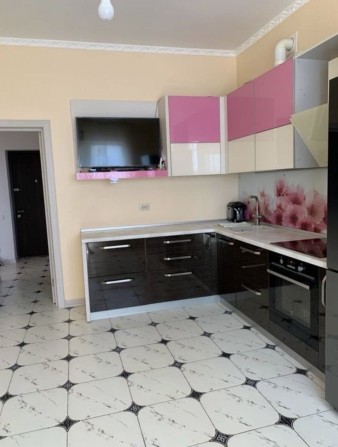 Продам 2 комнатную квартиру новый дом ремонт - фото 1