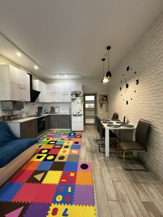 Велика сучасна квартира біля моря - фото 1