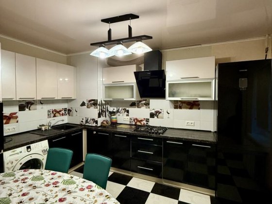 Нова пропозиція на ринку нерухомості Продаж 3-х кімн.квартири 1 поверх Краматорськ