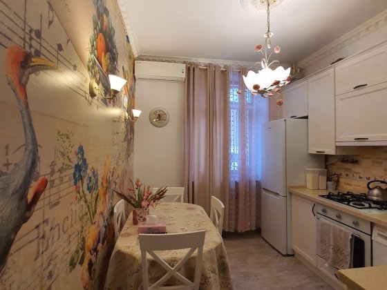 Шикарна  3к квартира у центрі Чорноморська Черноморск