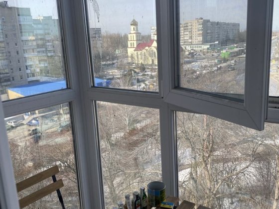 Поодам 3-х кім. кв на трикутнику на зупинці. Лозова