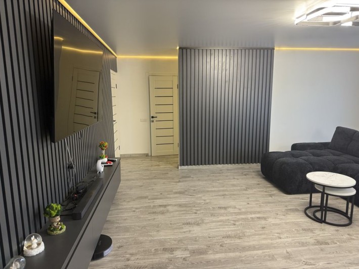 Продаж 3 кімнатної квартири в центрі міста Лубни - фото 1