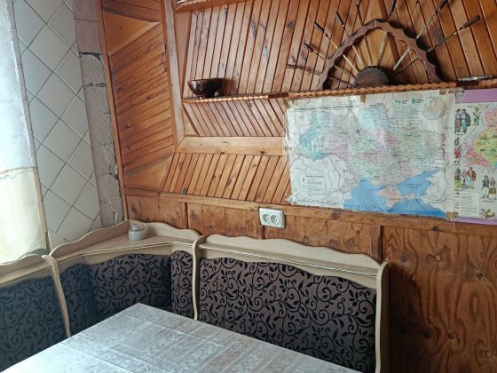 Продам двокімнатну квартиру Лозовая