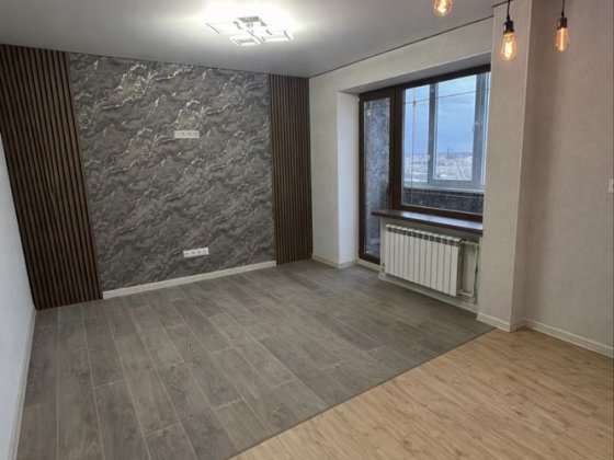 Продам 3-х кімнатну квартиру в центрі м. Лозова Лозова