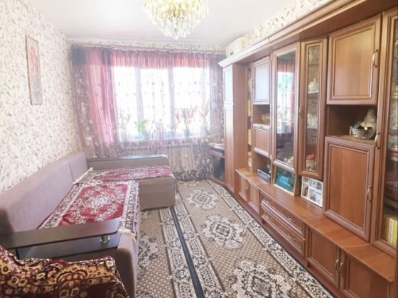 Продам 2-х кімнатну квартиру (чешку) в м. Лозова Лозовая