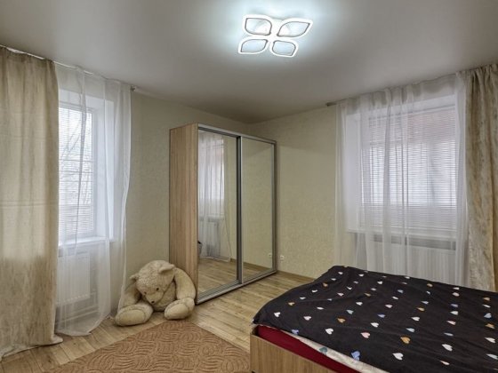 Квартира Марганец сталинка 3-комнатная центр города ЮЖНЫЙ КВАРТАЛ Марганец