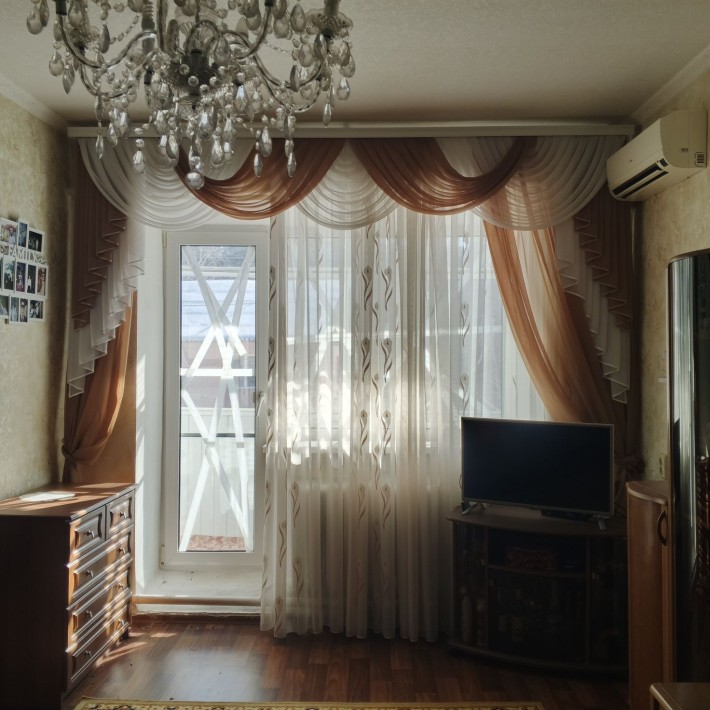 Продаю 3х комн.квартиру в удобном р-не г Мерефа - фото 1