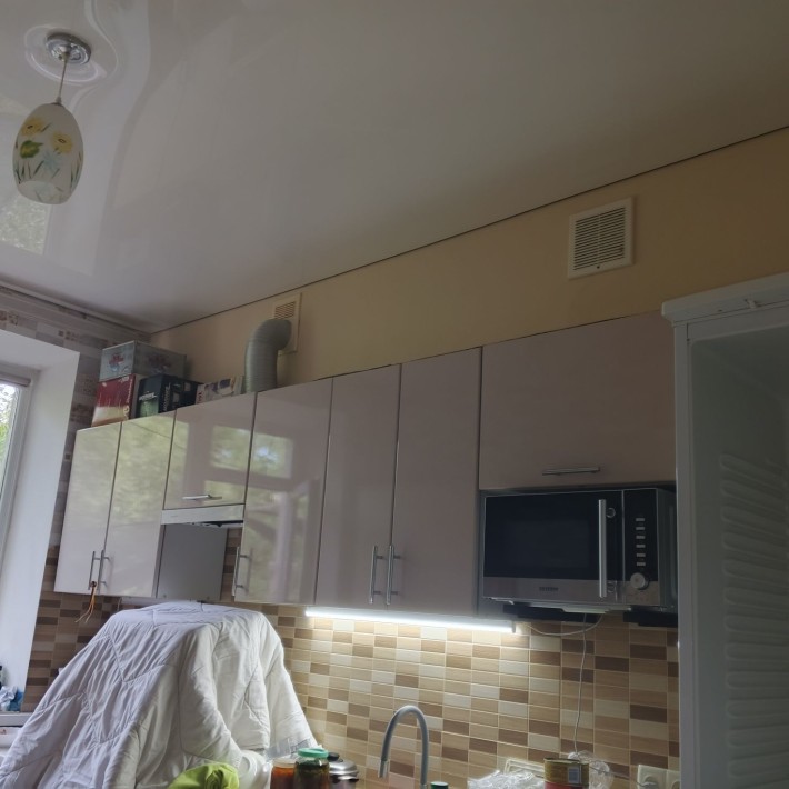 Продаю уютную 2х комнатную изолированную квартиру г Мерефа удобный рн - фото 1