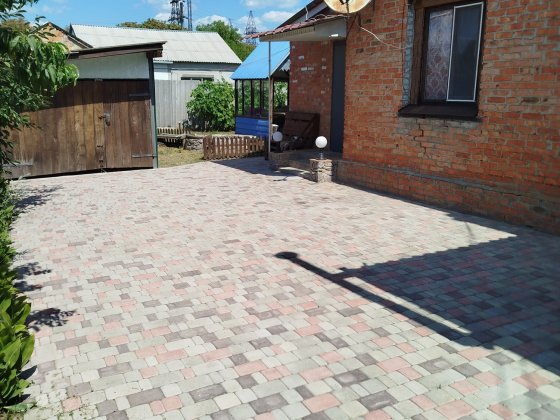 Продам квартиру в двох квартирному домі окремий вхід Миргород