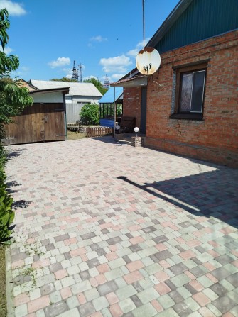 Продам квартиру в двох квартирному домі окремий вхід - фото 1