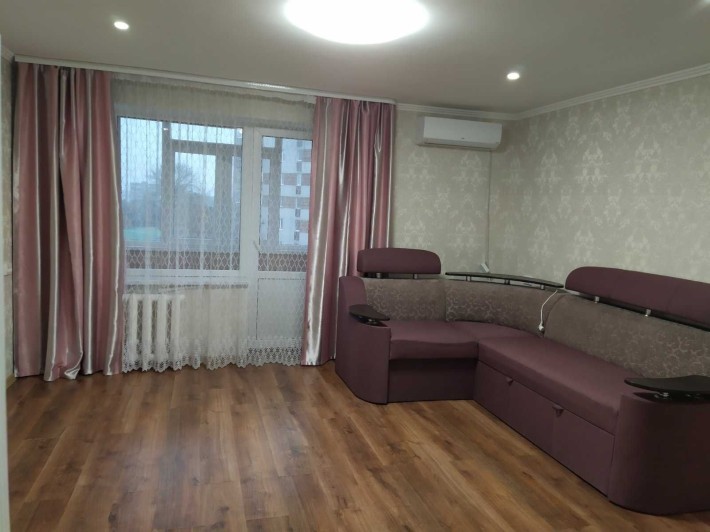 П'ятикімнатна квартира на 6 поверсі по Сорочинській 20 - фото 1