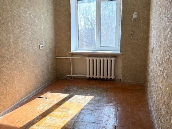 Продаж Терміново 2-х кімнатна  Базар Нежин